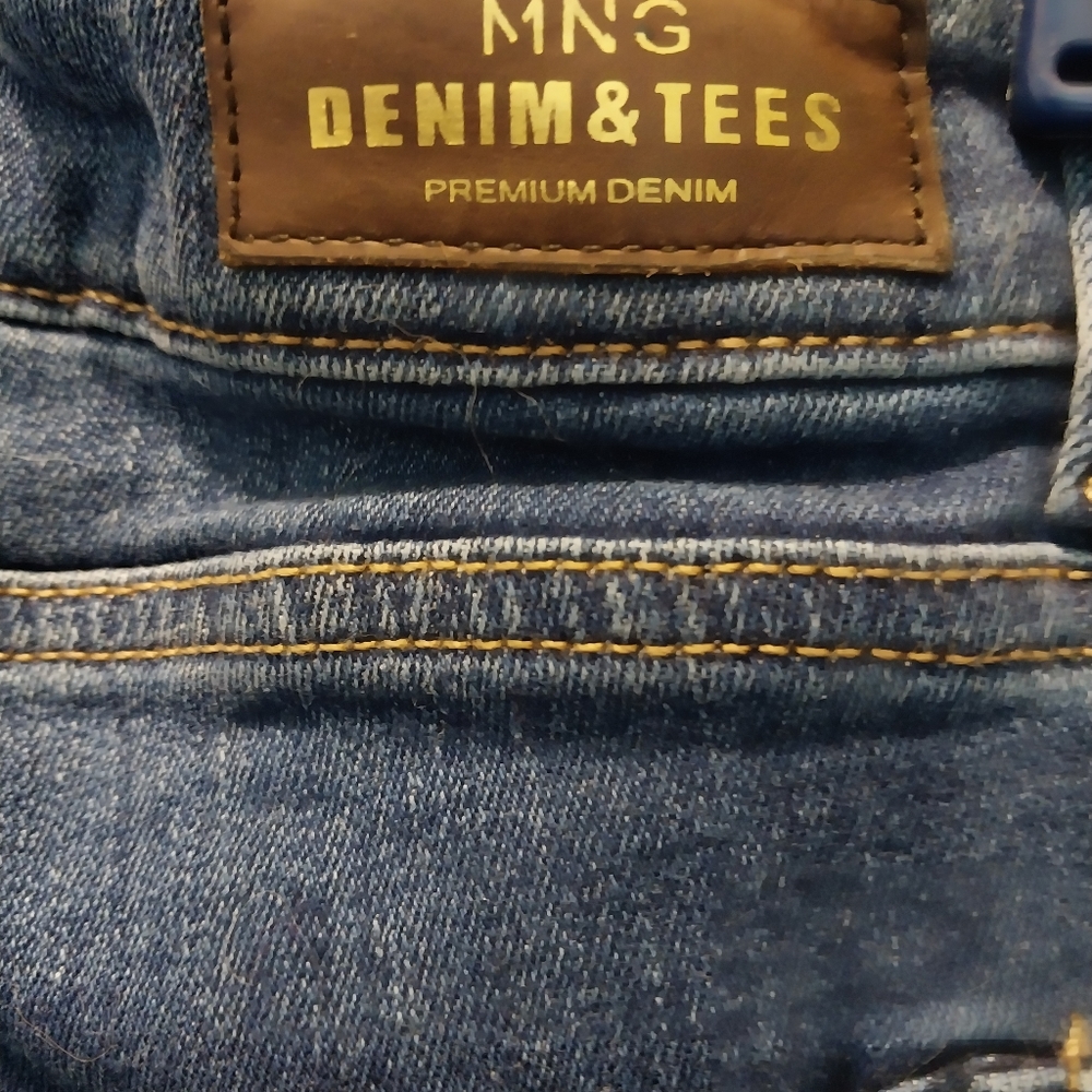 MNG - Distressed Skinny Jeans - Picture 6 of 7